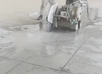 水锯切割